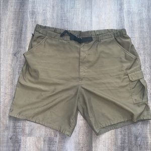 St. John’s Bay cargo shorts large